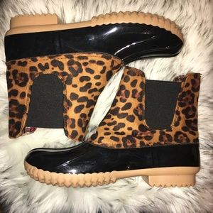 Leopard Animal Print Duck Rain Boots size 10